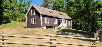 F10/Brukhuset - Cottage by the lake