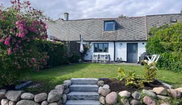 Charmigt hus i Borrby på Österlen!