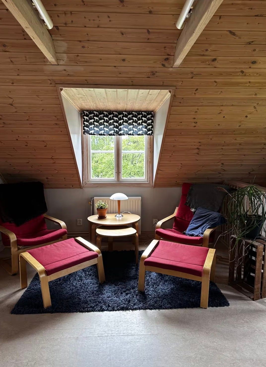 Mysig stuga på gård med bastu & eldplats – bild 20 av 24