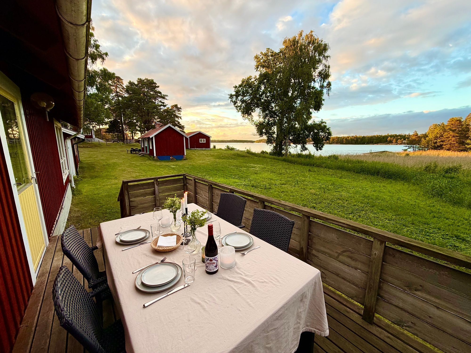 Stuga med utsikt över skärgården