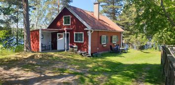 Cottage on the lake