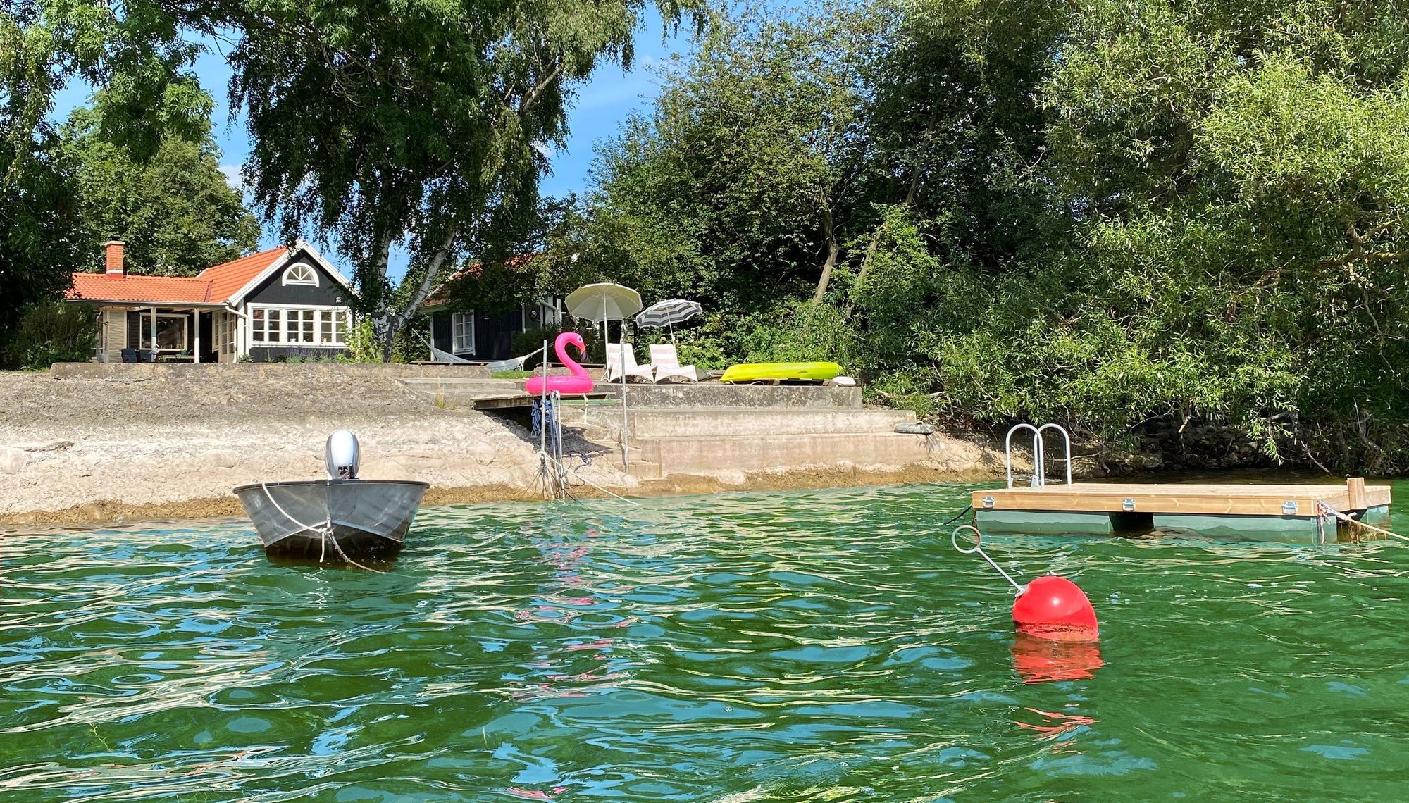 Fint hus med egen brygga - bra fiske