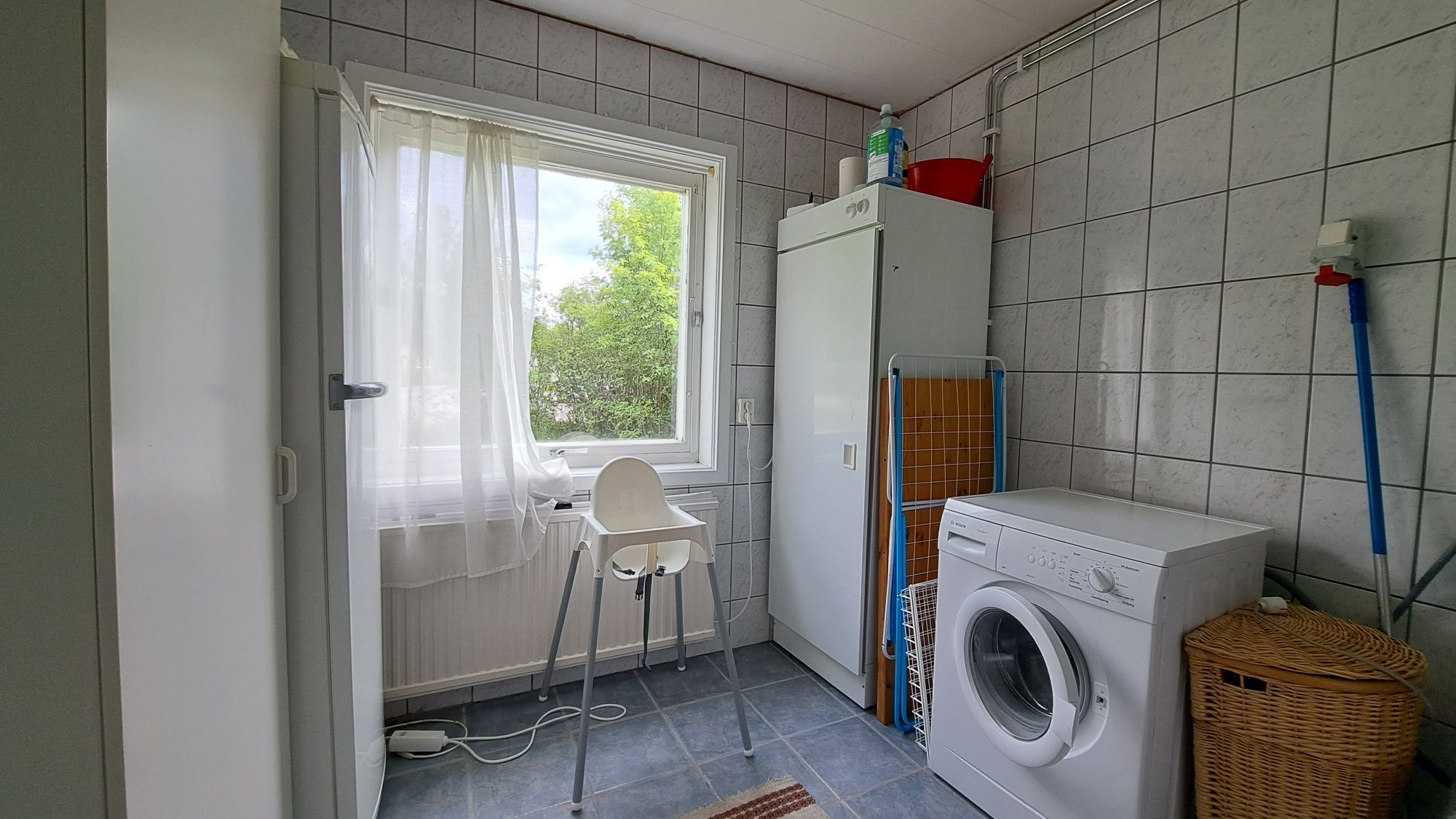 Trevligt hus med naturnära läge mellan älv och ber – bild 10 av 24