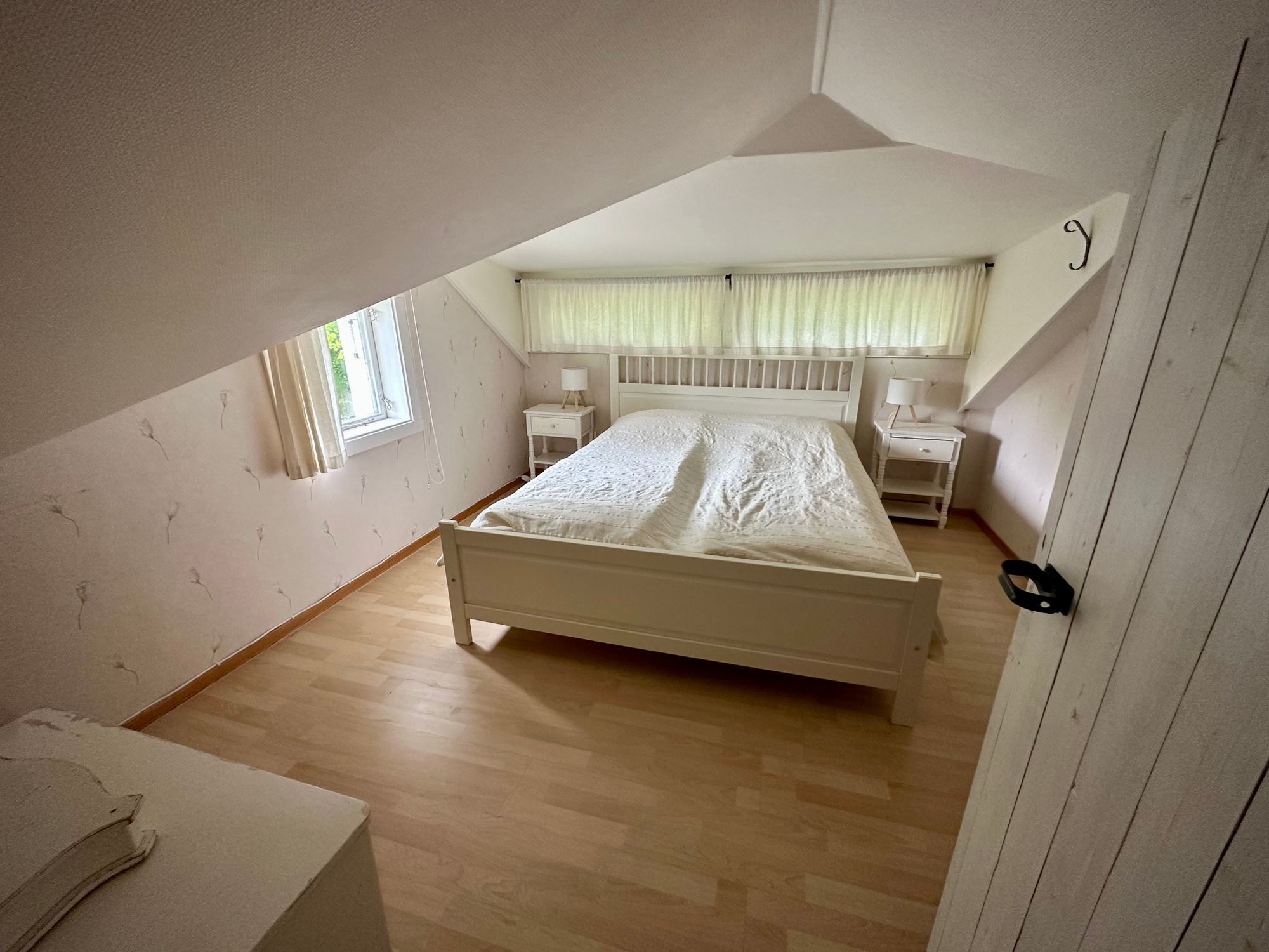 CHARMIGT SKÄRGÅRDSHUS MED GLASVERANDA & BASTU! – bild 10 av 20