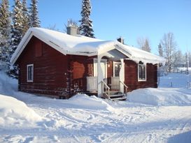 Påsklov i finaste stugan i Baggården stugby