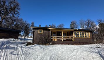 Trivsam stuga i natursköna Fjällnäs!