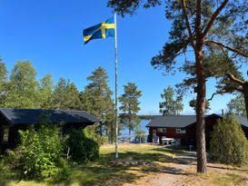 Havstomt med egen brygga