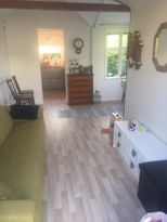 Havs- och stadsnära stuga i somriga Halmstad