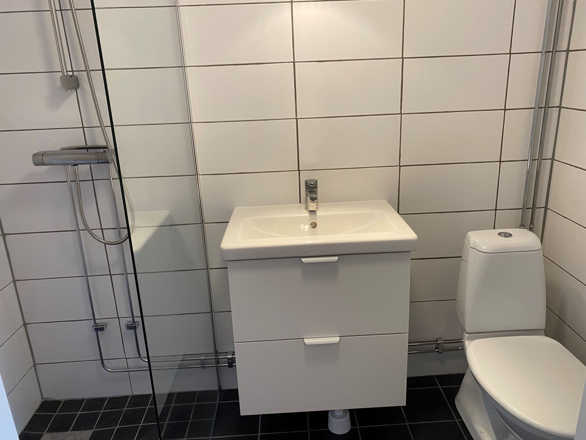 Nybyggt Attefallshus i Laxvik 300 m från havet. – bild 5 av 6