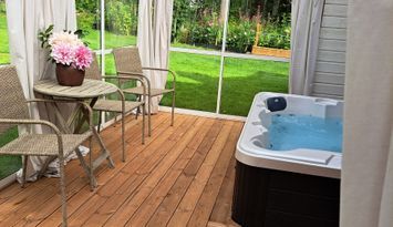 Semesterhus med bubbelbad Romme alpin