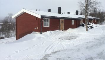 Mysig lägenhet med öppen spis i Tänndalen