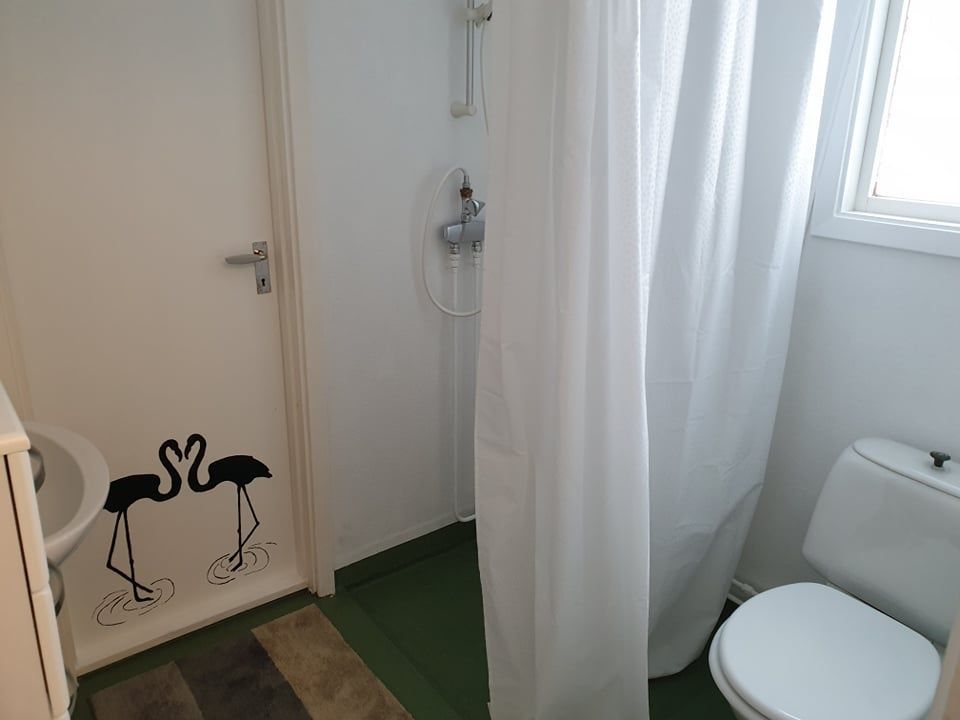En mysig stuga mitt i ett naturreservat i Dalsland – bild 14 av 24