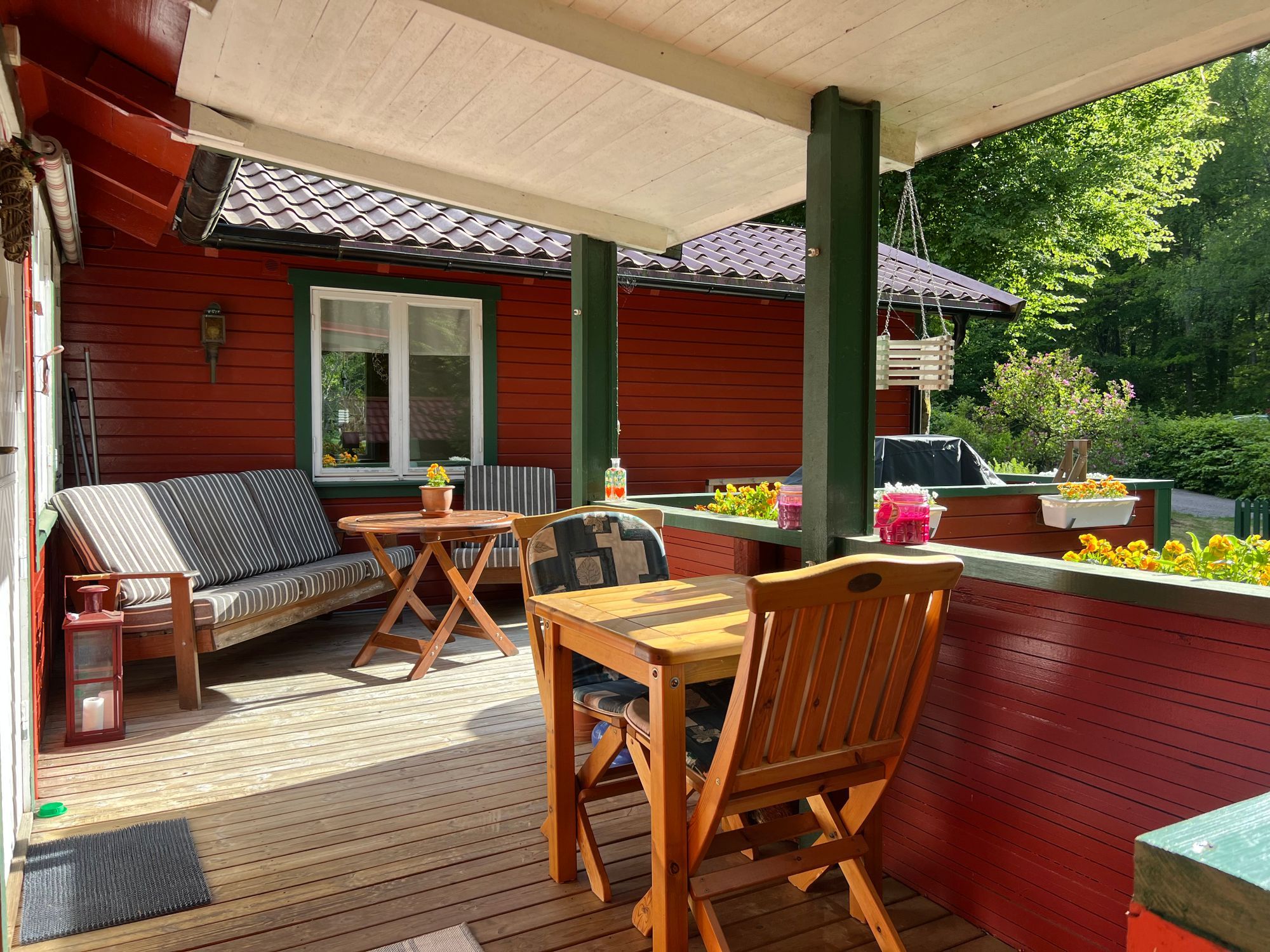 Stuga med privat badtunna – bild 5 av 24