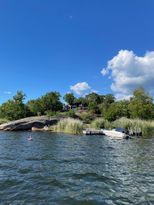 Mysig sommarstuga vid havet