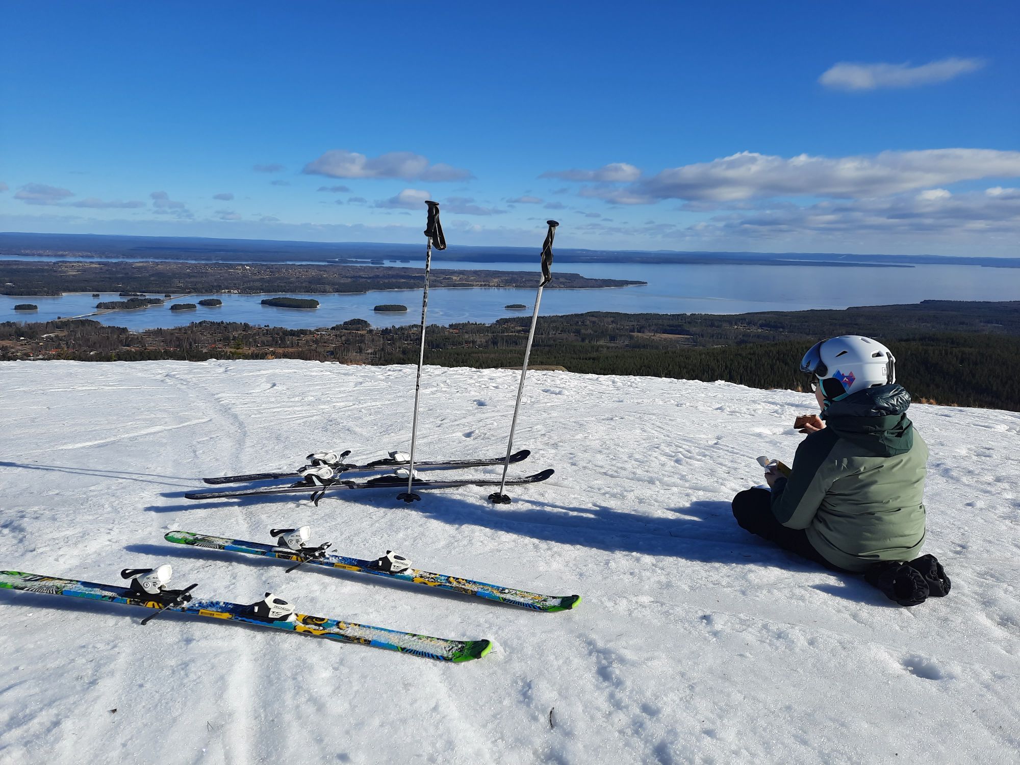 Mysig stuga på Sollerön🏡 250 m till Morgondoppet! – bild 11 av 24