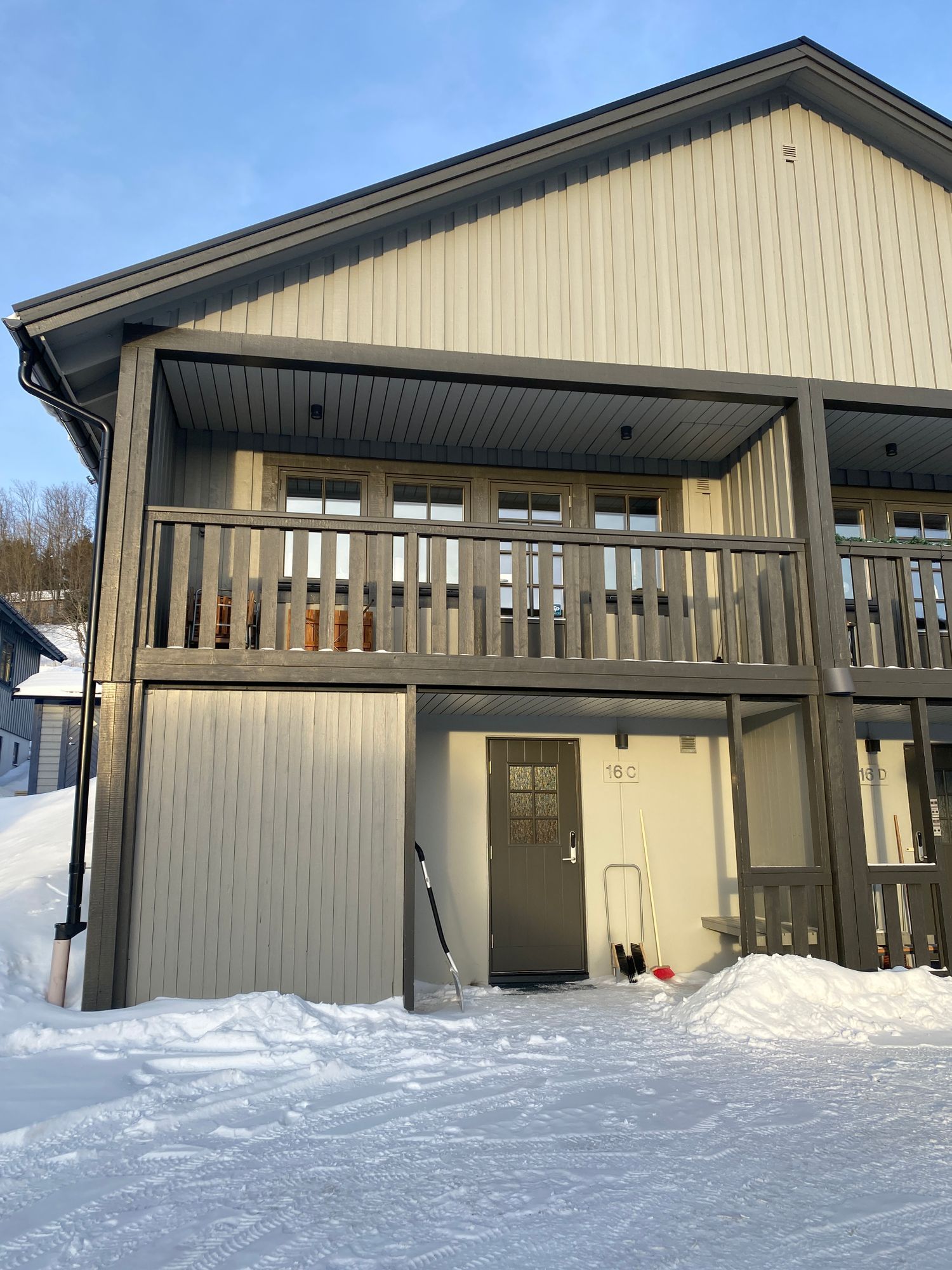 Skidnära fjällmys – perfekt för barn och familj! – bild 16 av 17