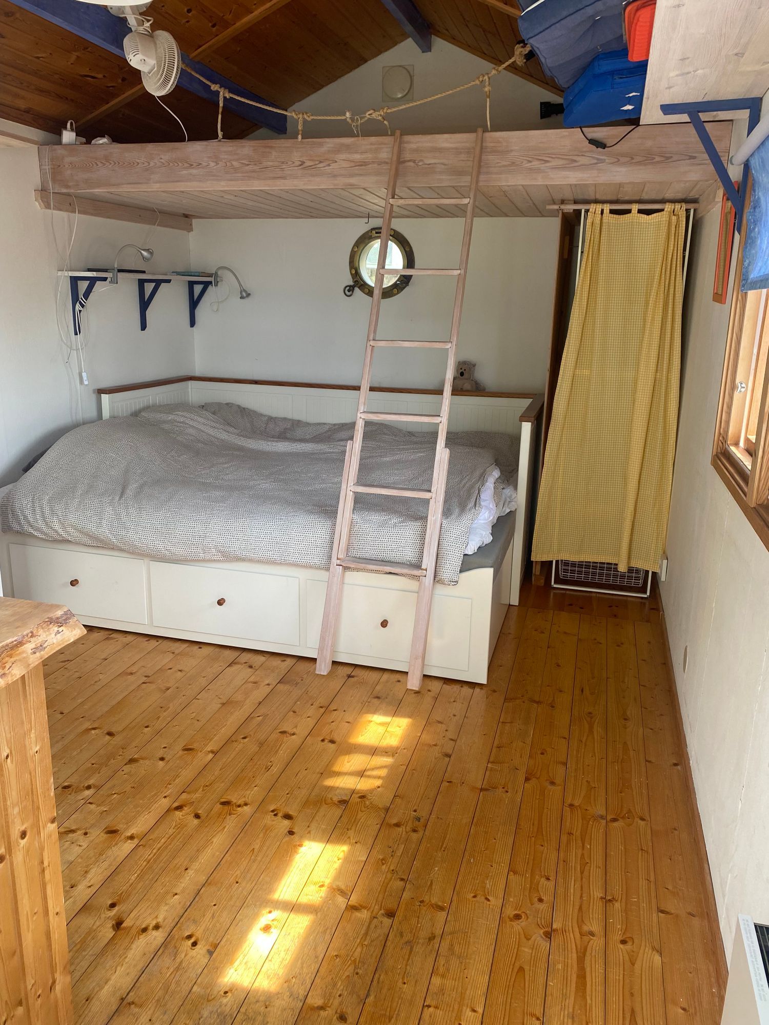 Mysig sommarstuga vid havet – bild 10 av 11