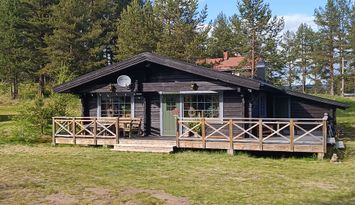 Sjönära direkt vid längdspår och cykelleder!