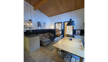 Stuga precis vid backen i Branäsbergets dal