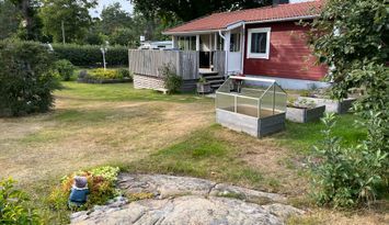 Charmig stuga 350 meter från underbar sandstrand