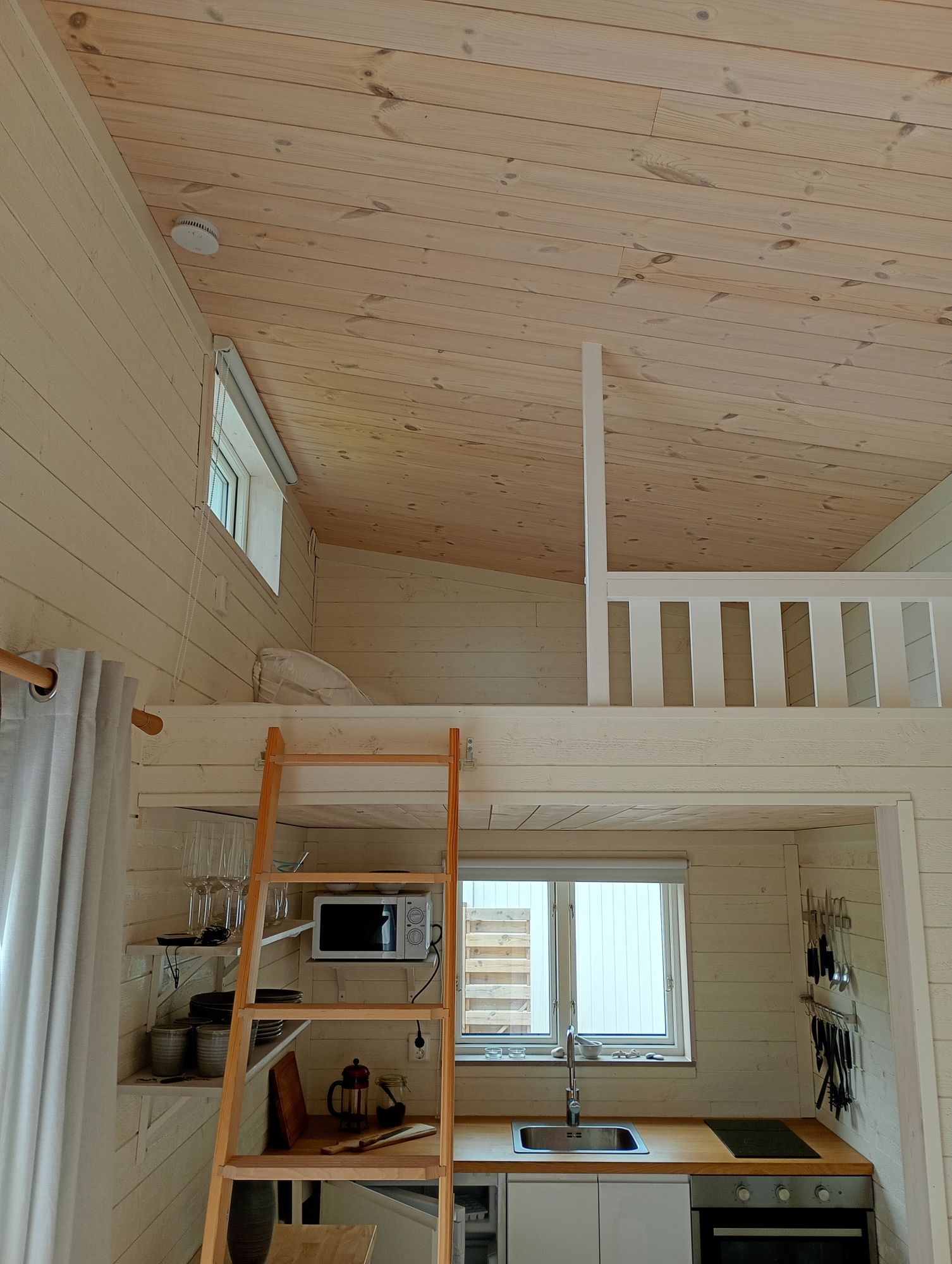 Stor och modern familjevilla i hjärtat av byn. – bild 20 av 24