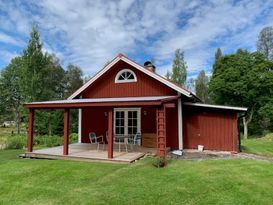 Ferienhaus mit Nähe zum Wandern und Schwimmen.