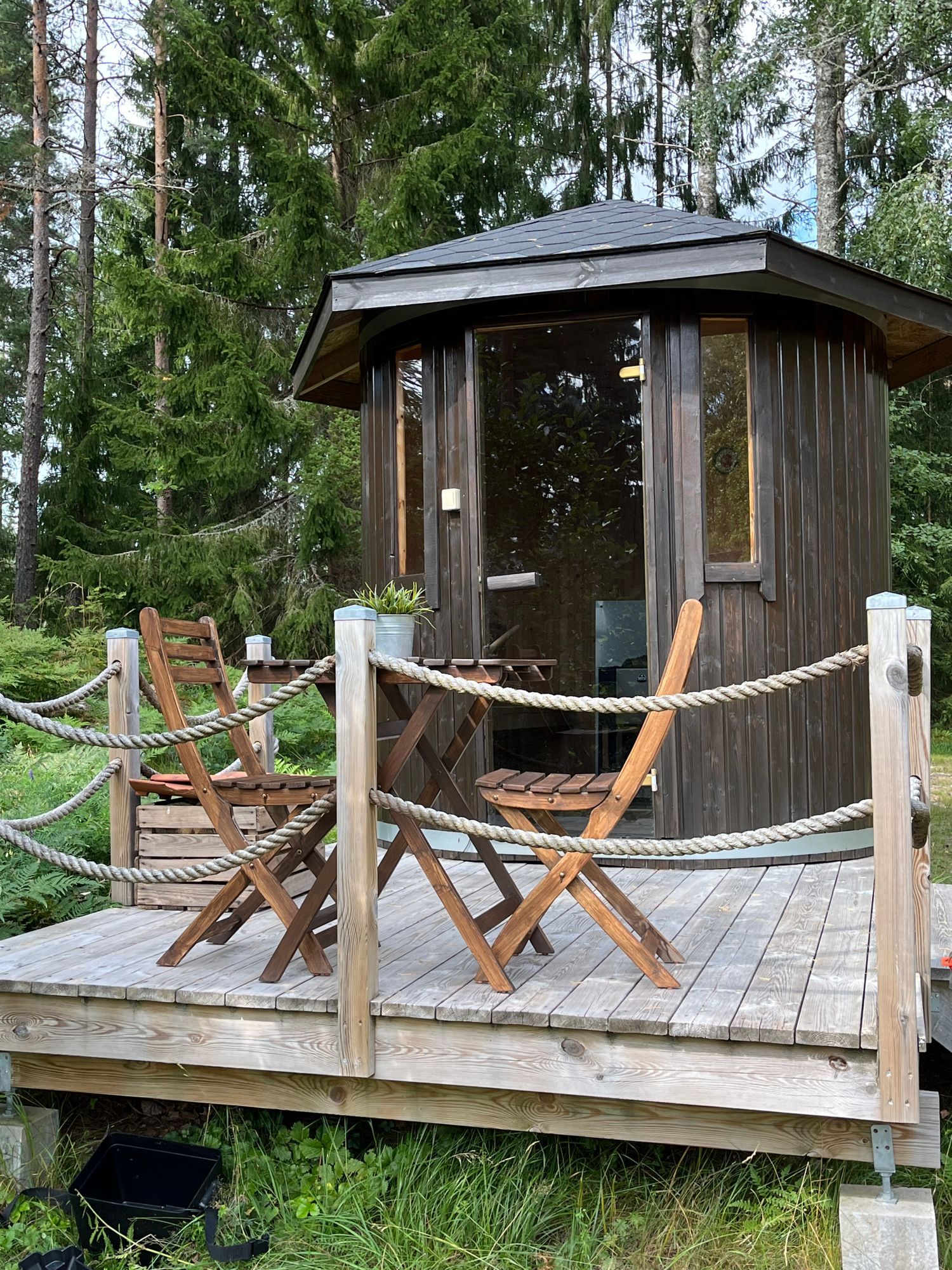 Idyllisk liten stuga vid sjön Våtsjön – bild 17 av 24