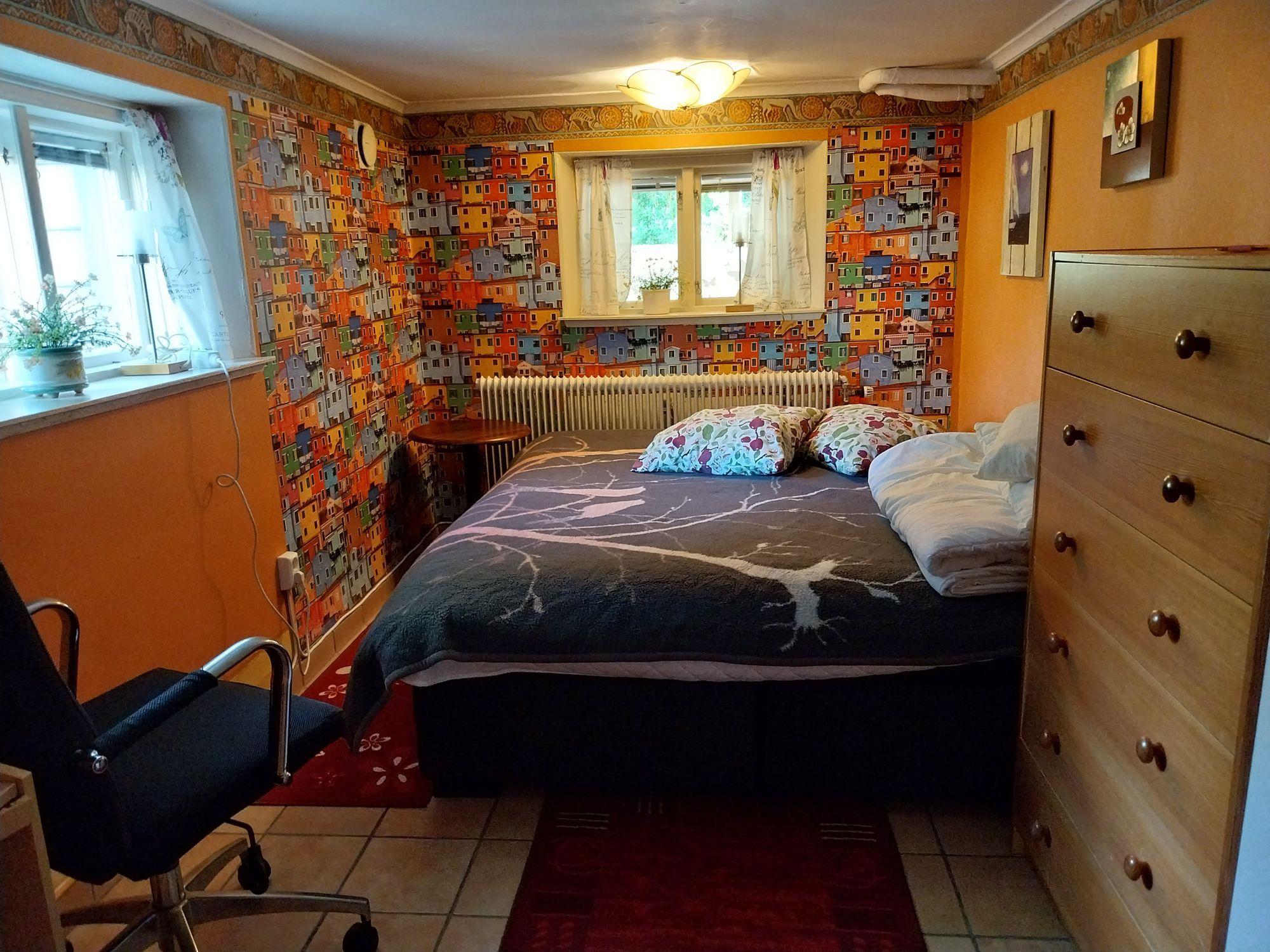 Visby C Öster. VILLA-LÄGENHET på stor tomt – bild 3 av 11
