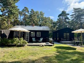 Stuga på Gotlands västkust – nära hav och natur