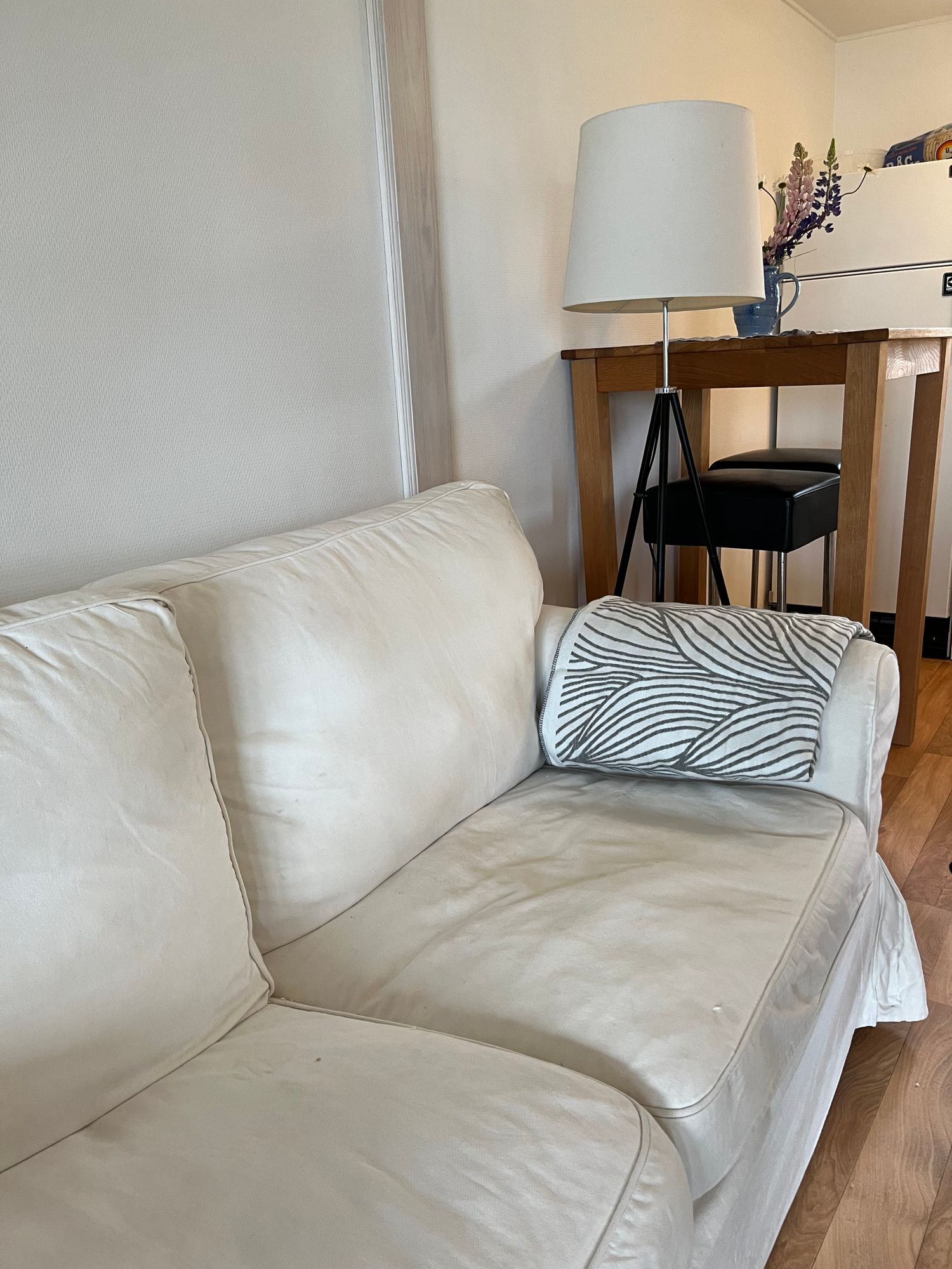 Mysig stuga med fantastisk sjöutsikt – bild 11 av 24