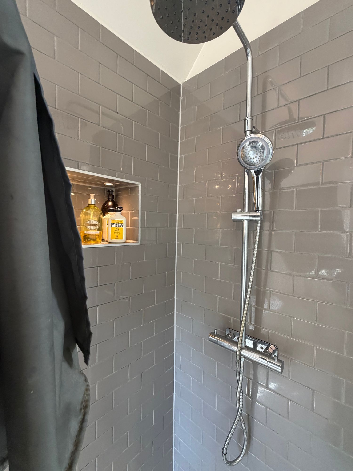 Stockholms skärgård, brygga, bastu och bilväg – bild 23 av 24