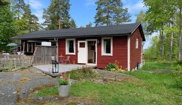Naturnära stuga på skärgårdsö