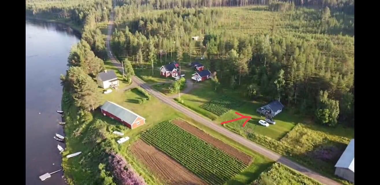 Rofylld fräsch stuga i pittoreska Tornedalen – bild 16 av 19