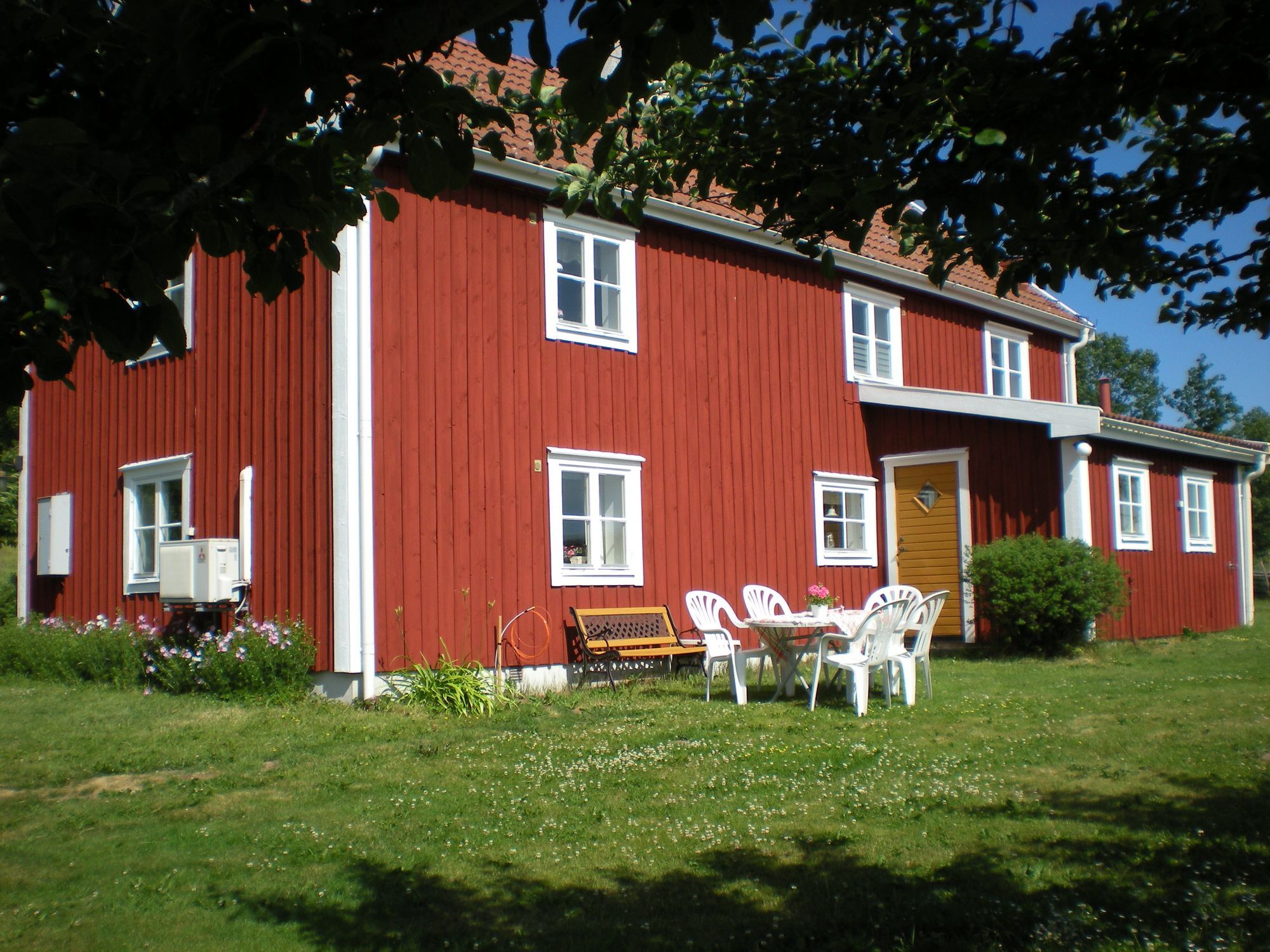 Hyra stuga Gränna, året runt – bild 4 av 24