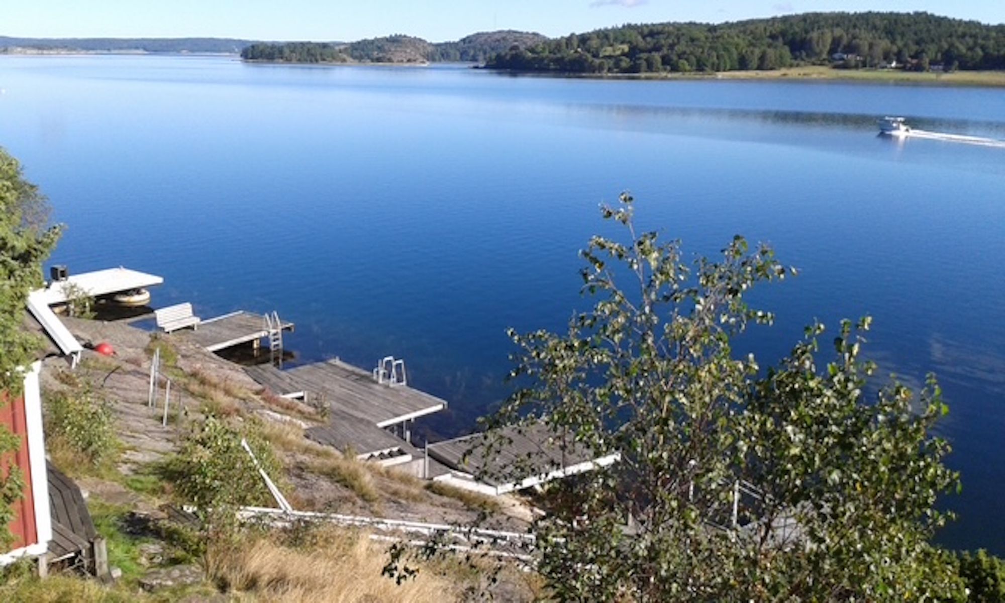 Vackert belägen sommarstuga på Orust – bild 5 av 9