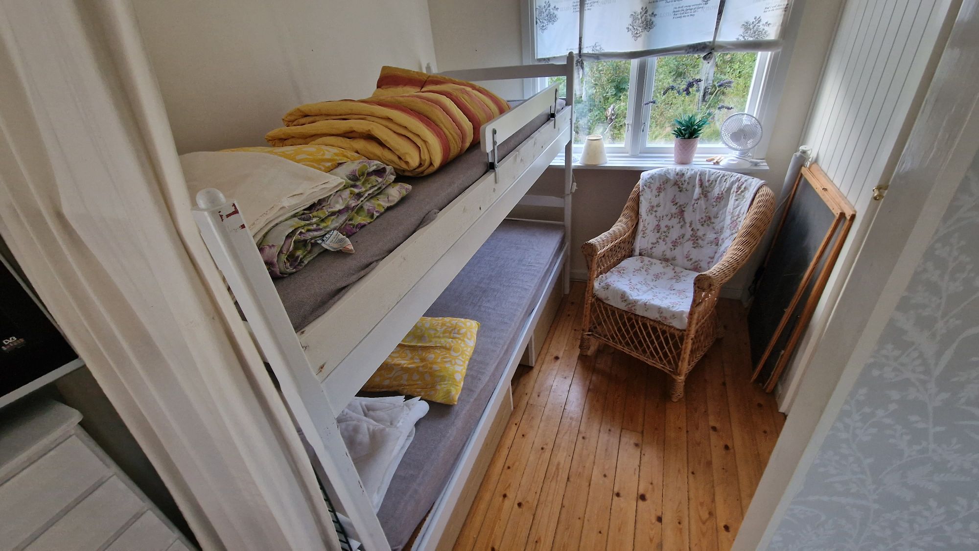 Stuga vid den vackra sjön Ånimen i Dalsland – bild 13 av 14