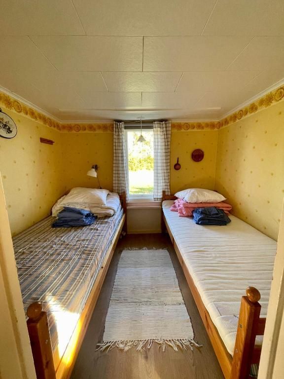 Charmigt gästhus 5 min från bron- Sängkläder inkl. – bild 16 av 18