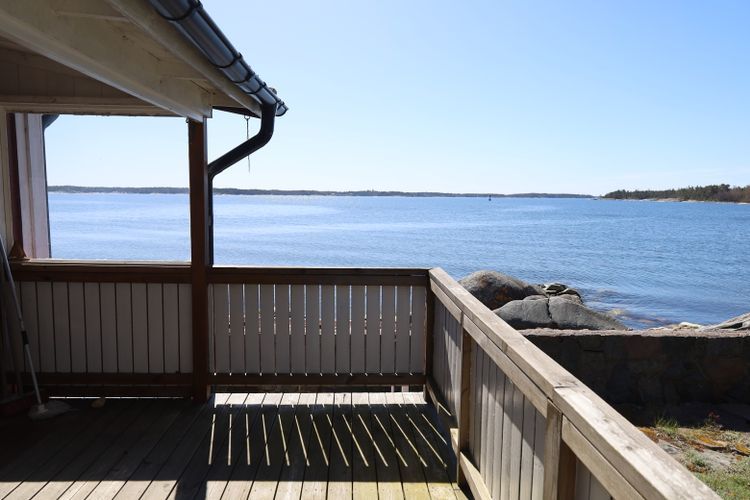 Stuga i Björkö med 4 bäddar #38203