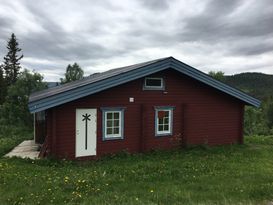 Mysig fjällstuga med utsikt i Stora Blåsjön