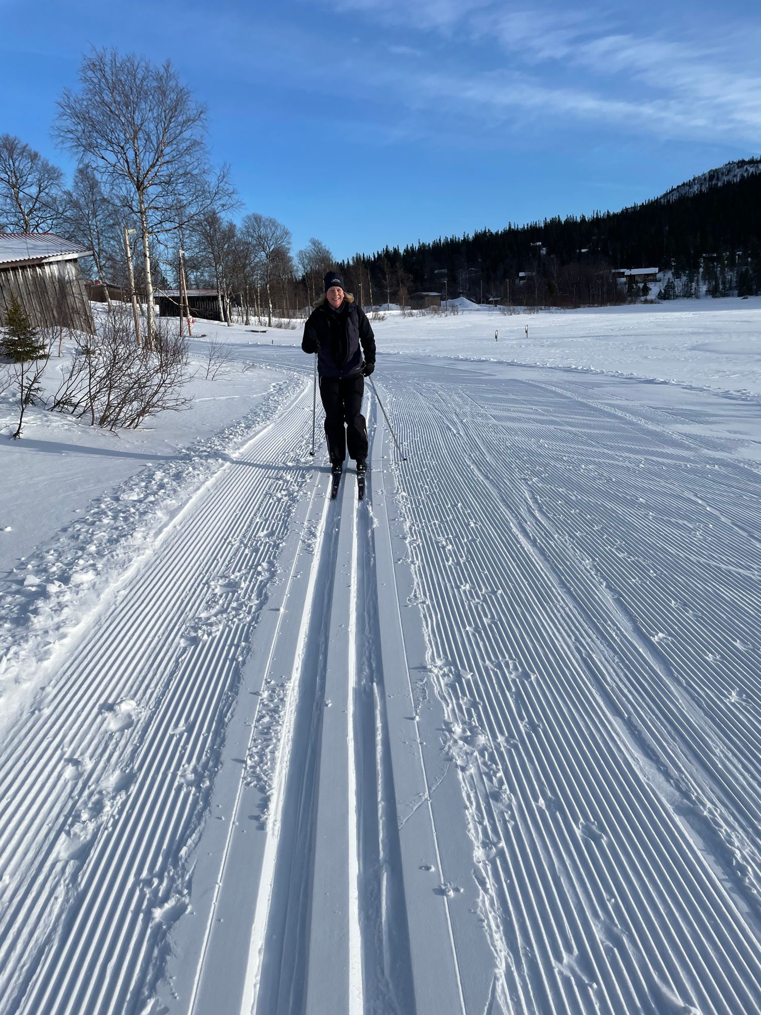Charmigt hus med bastu nära Bydalen – 6 bäddar – bild 10 av 11
