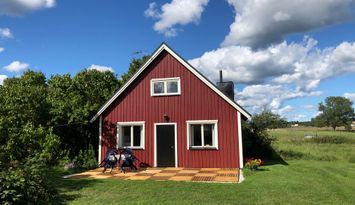 Mysig stuga på fårgård, Östra Gotland 🌿