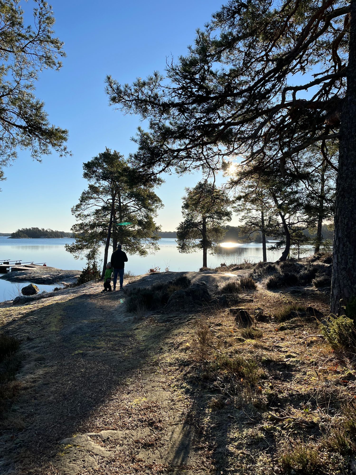 Mysig stuga nära hav och skog utanför Västervik – bild 22 av 23