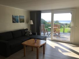 Cottage on a corner with sea view