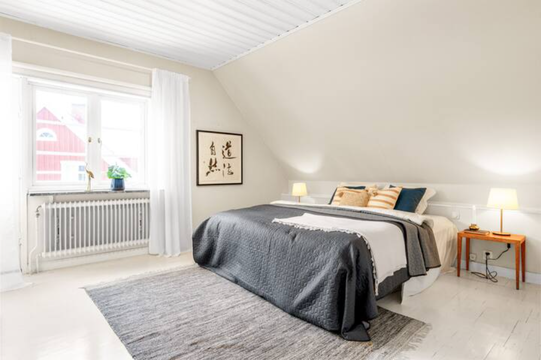 Stor villa ett stenkast från stranden i Äppelviken – bild 8 av 9