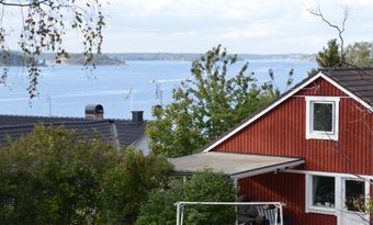 Fruvik Värmdö. Kinderfreundlich, Meerblick