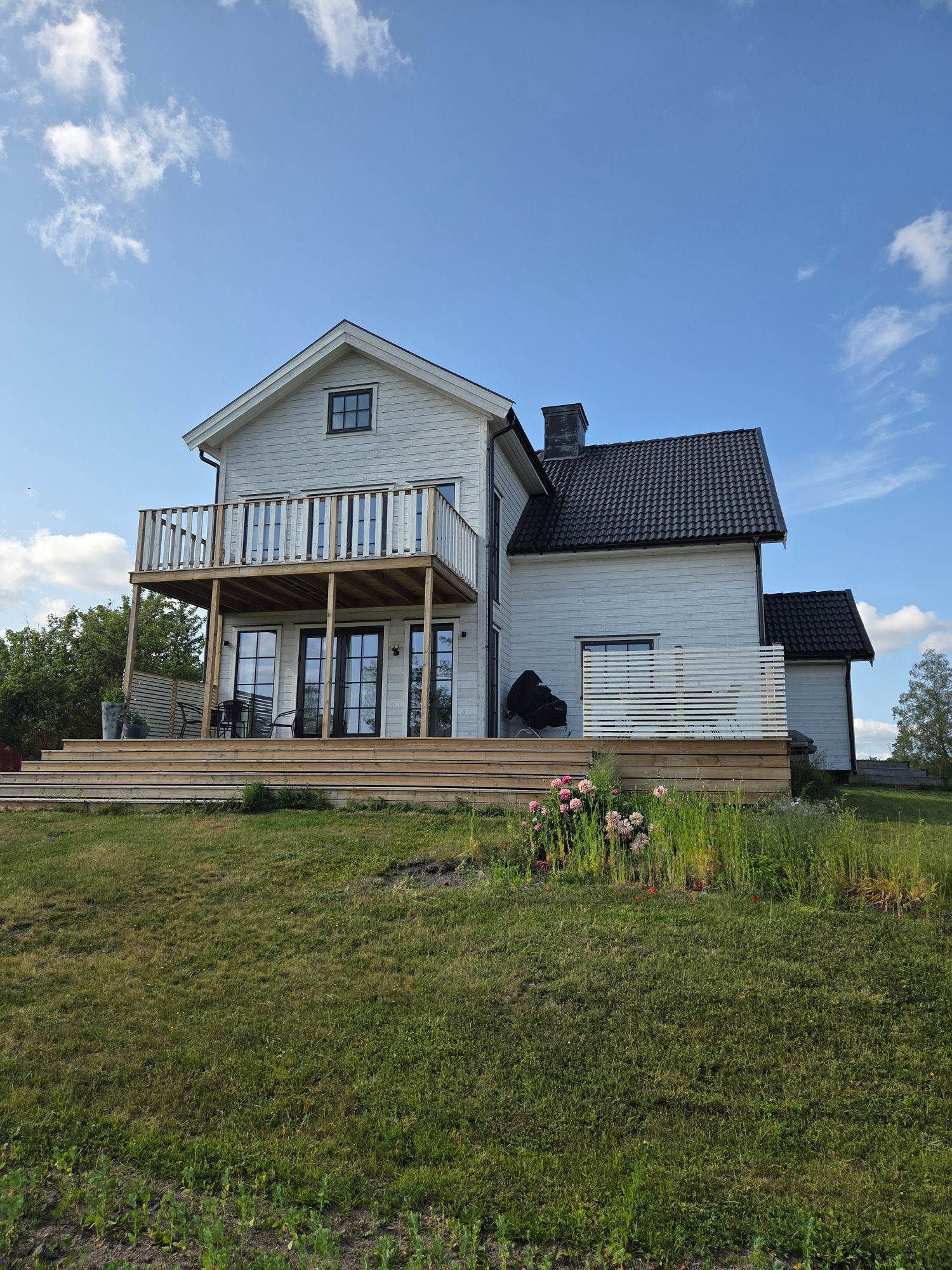 Nyrenoverat hus vid Marholmen