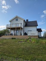 Nyrenoverat hus vid Marholmen