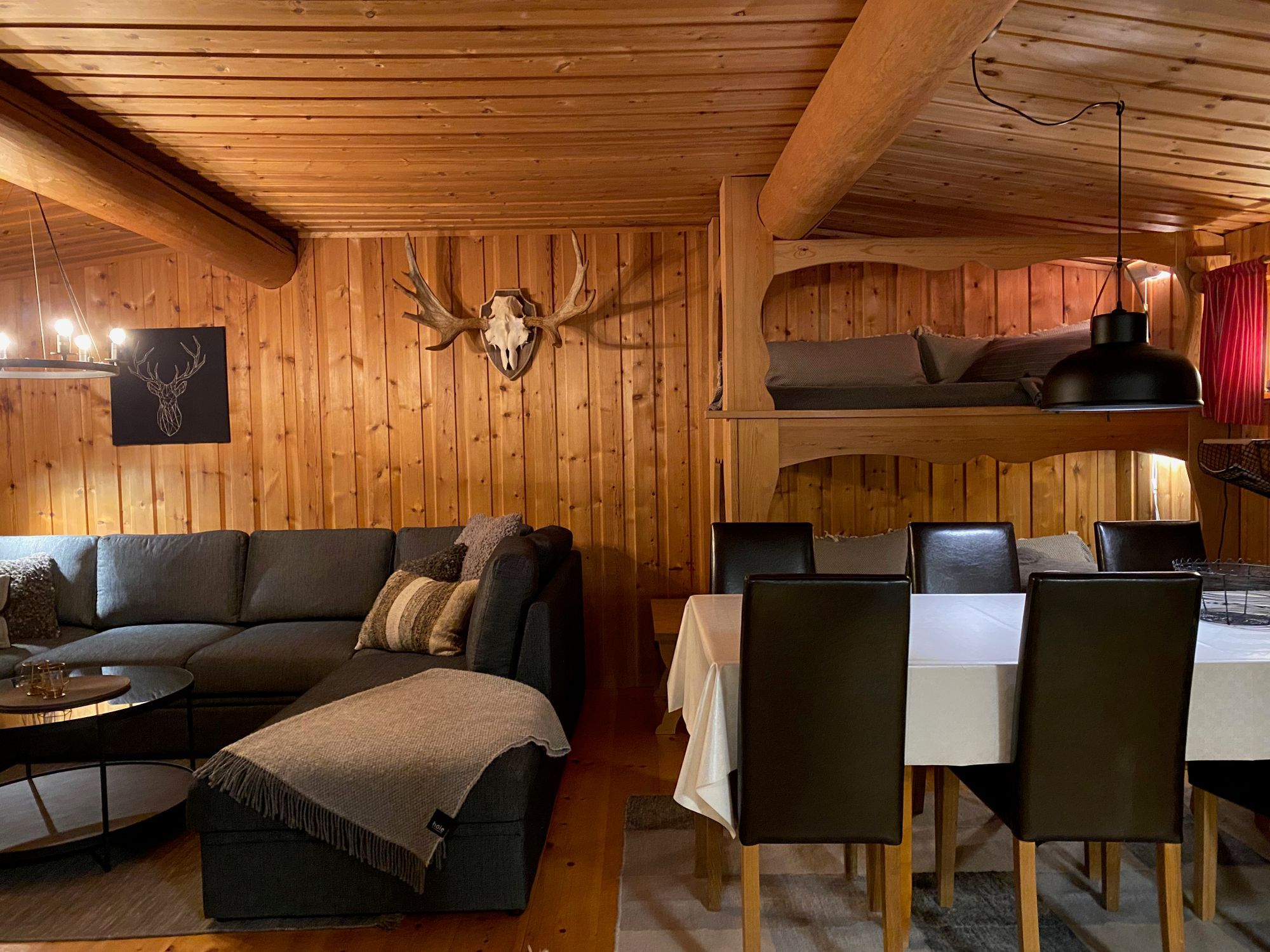 Timrad fjällstuga i Grövelsjön – bild 6 av 24