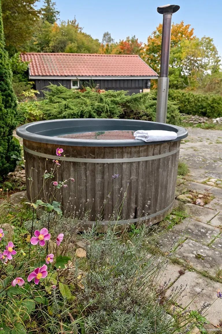 Äppelgårdsvilla på Kivik—Panoramautsikt över havet – bild 22 av 24