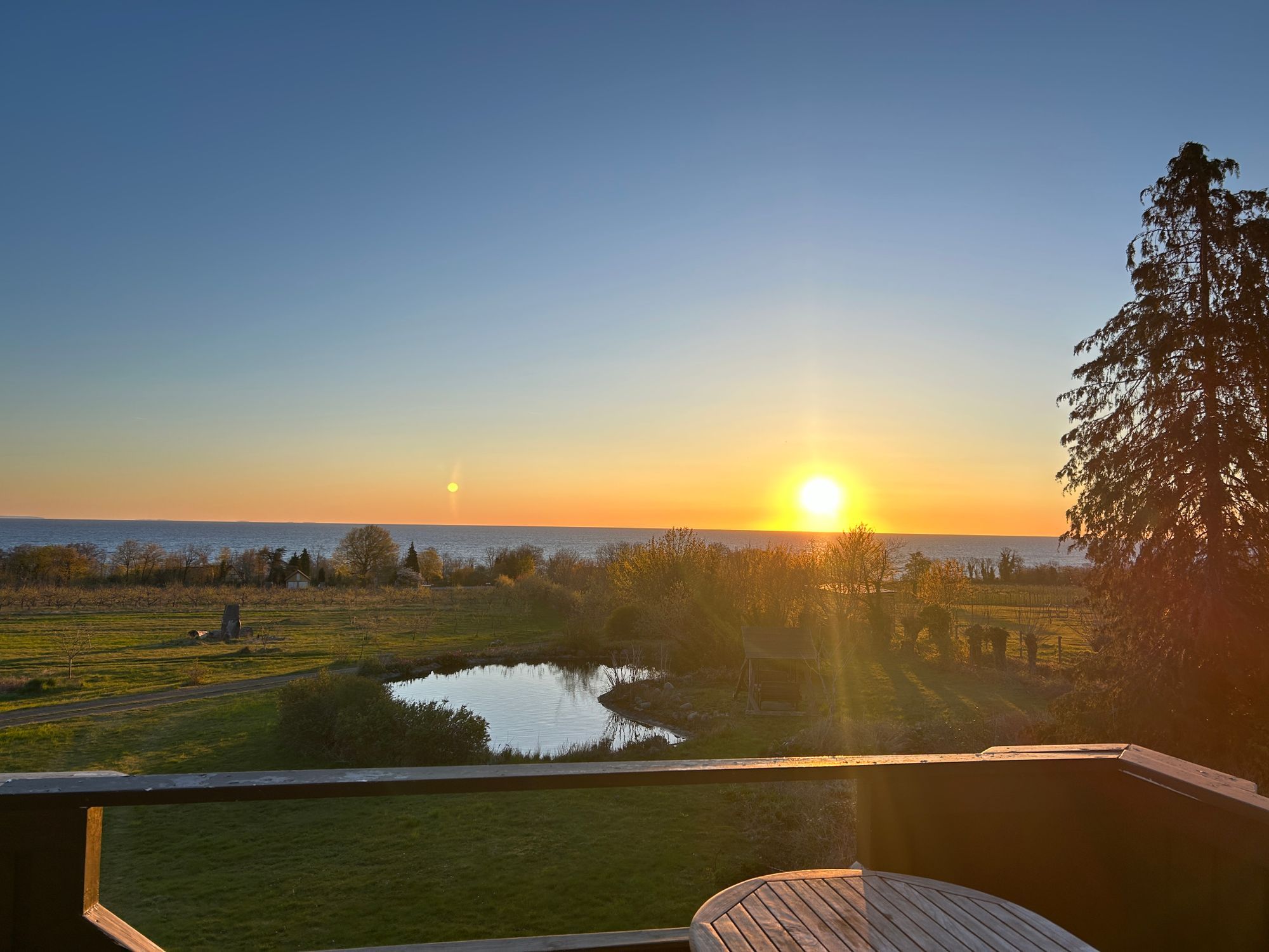 Äppelgårdsvilla på Kivik—Panoramautsikt över havet – bild 2 av 24